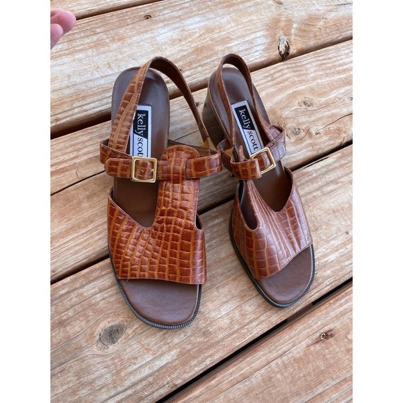 Kelly Scott Women Block Heel Sandals Size 9W - Picture 3 of 6